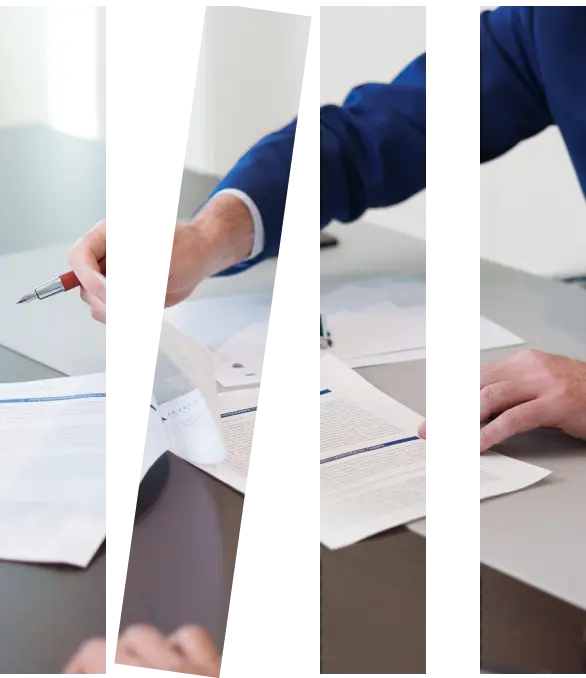 Un abogado de Javaloyes Legal revisa documentación judicial, representando el servicio de Derecho Procesal.